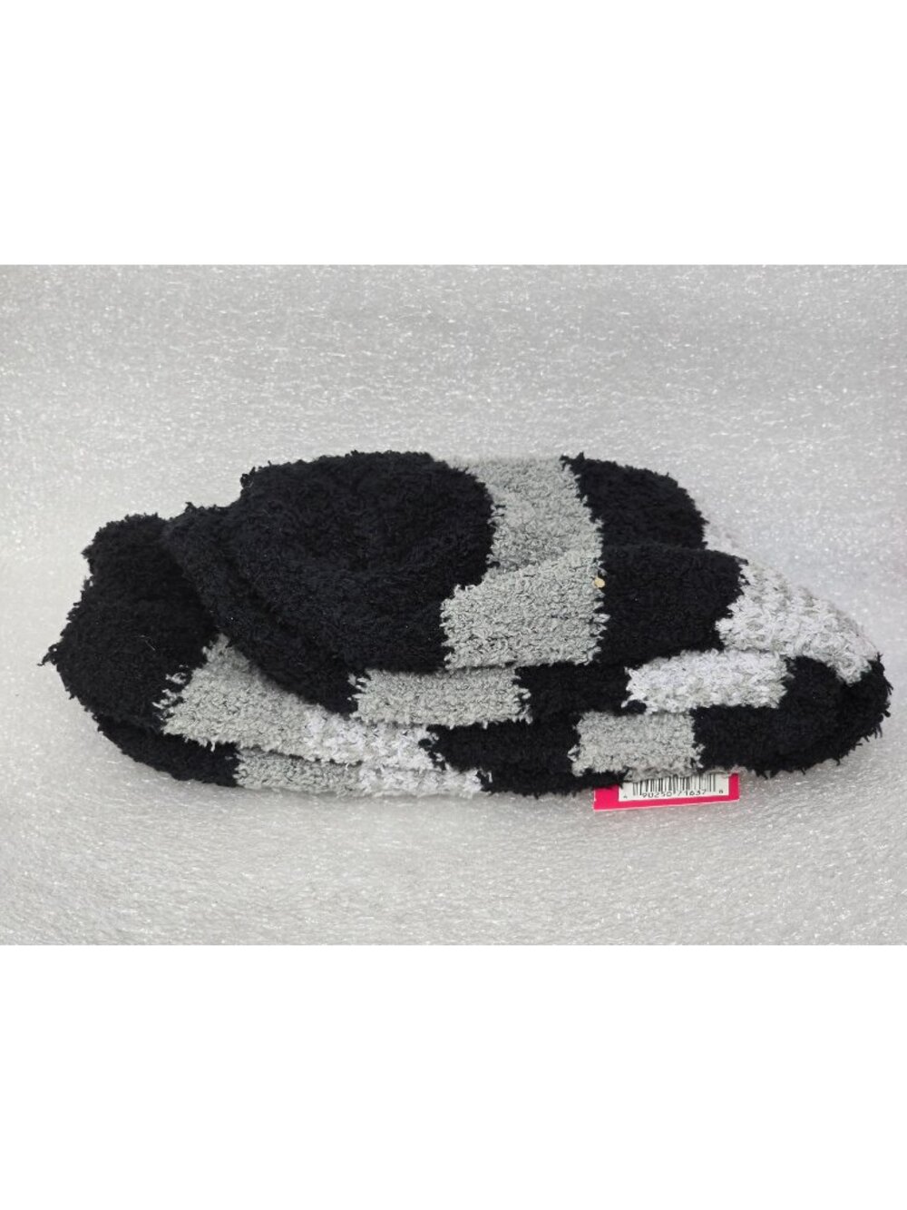 Xhilaration Cozy Crew Socks Black Gray Striped Plush Fuzzy Soft Lounge Socks NWT